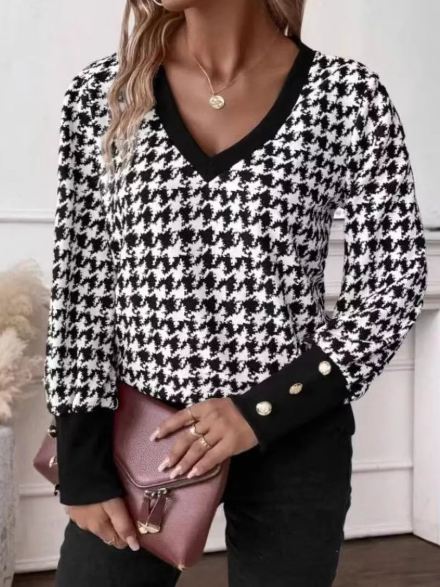 houndstooth with Printed V-neck Long Sleeve T-shirt in houndstooth