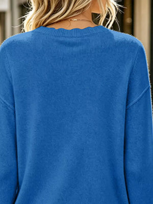 classic crewneck sweater in Pink with crew neck