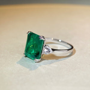 ring in Green with geometric and zircon gemstone