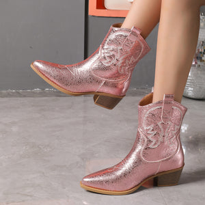 boots in Pink with embroidered and pointed toe