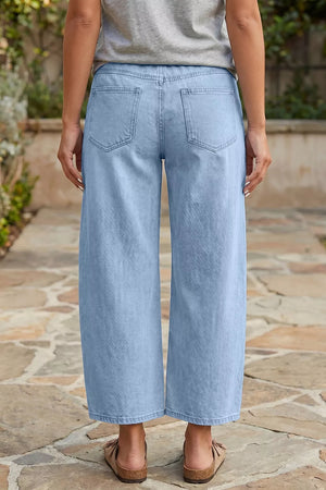 98% cotton, 2% elastane Care instructions: Machine wash cold wide-leg jeans in Light Blue with wide-leg silhouette