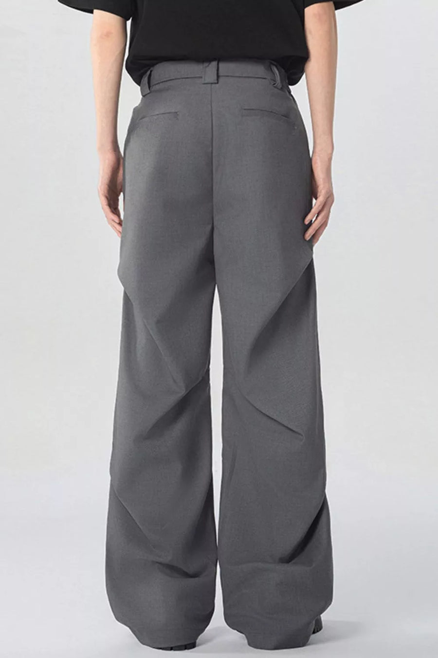 Modern gray wide-leg sweatpants with pockets for men.