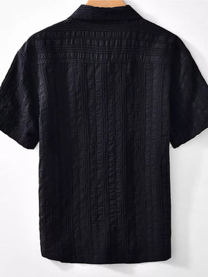 Men's Plus Size Button Up Short Sleeve Shirt in Black