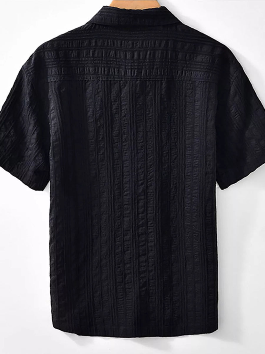 Men's Plus Size Button Up Short Sleeve Shirt in Black
