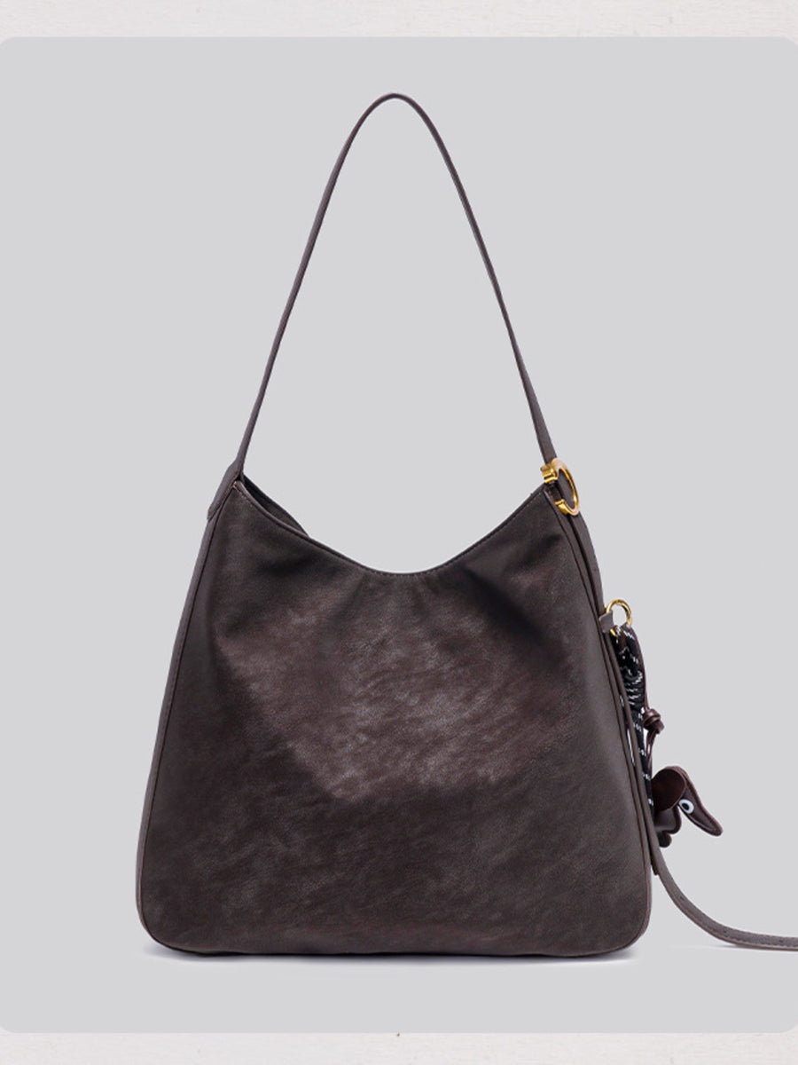 handbag in Brown