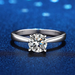 925 sterling silver,Moissanite Carat weight: 1ct Care instructions: Avoid wearin ring in clear with solitaire silhouette