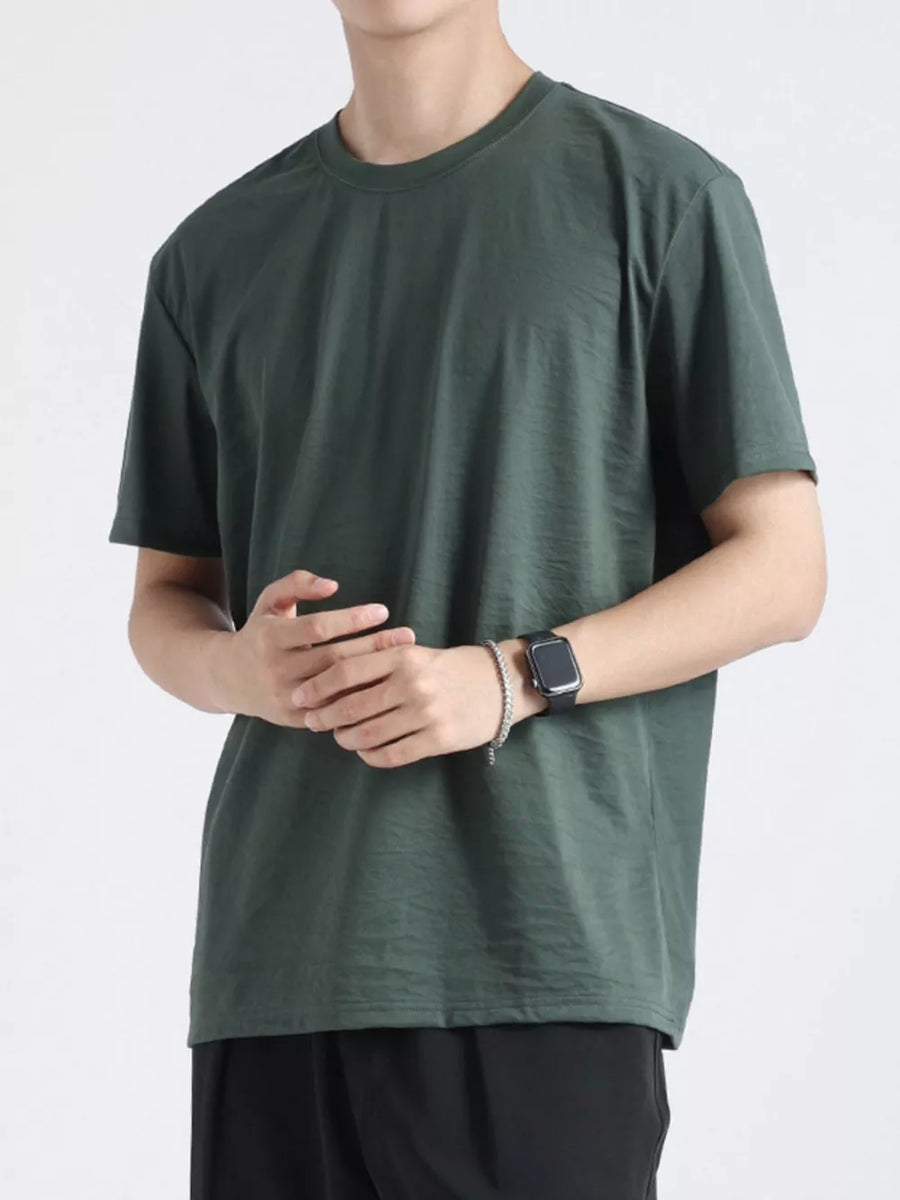Men's olive green relaxed fit cotton t-shirt with crew neck and short sleeves.