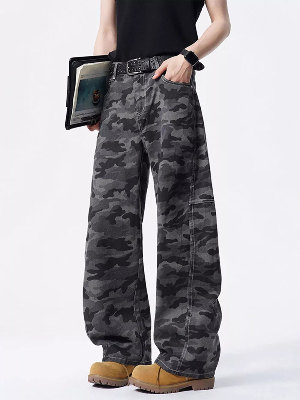 Men's relaxed fit dark grey camouflage cargo pants with a casual, comfortable style.