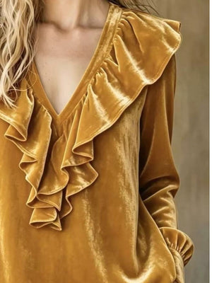 100% polyester Care instructions: Machine wash cold blouse in White with relaxed silhouette