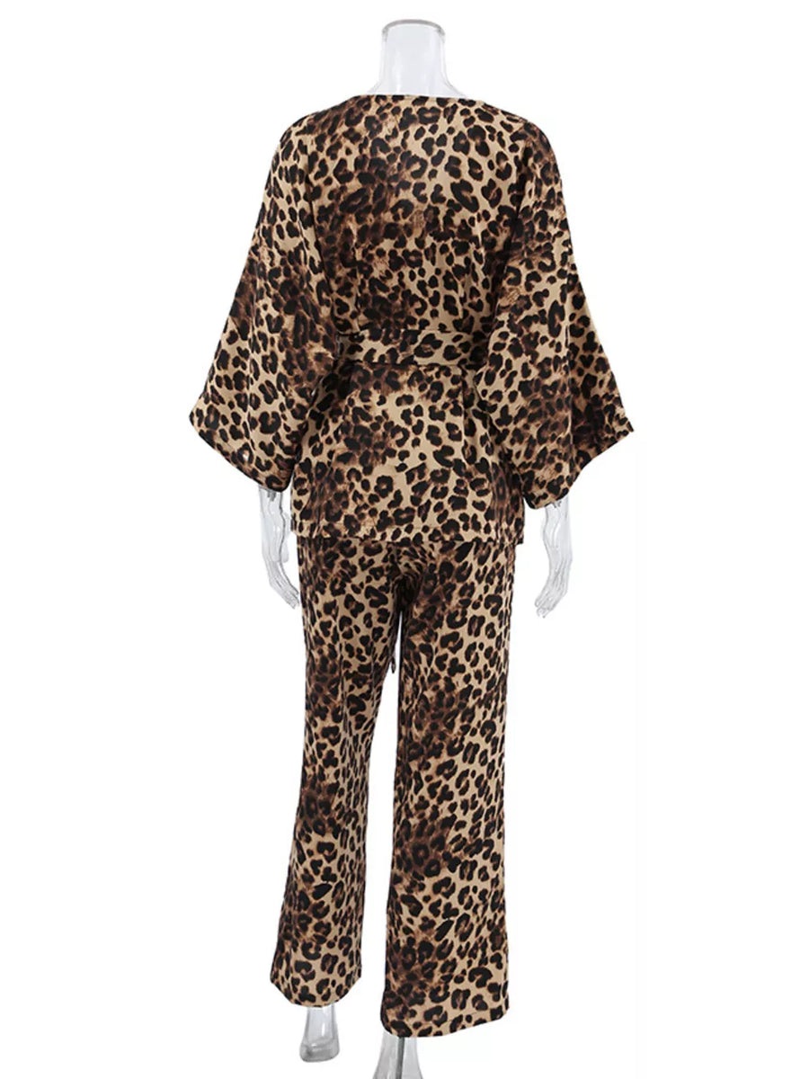 glam lounge set in brown with open-front