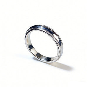 Silver with ring with textured edges 6