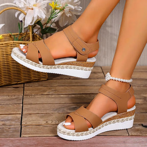 Espadrille platform cross-strap sandals in White
