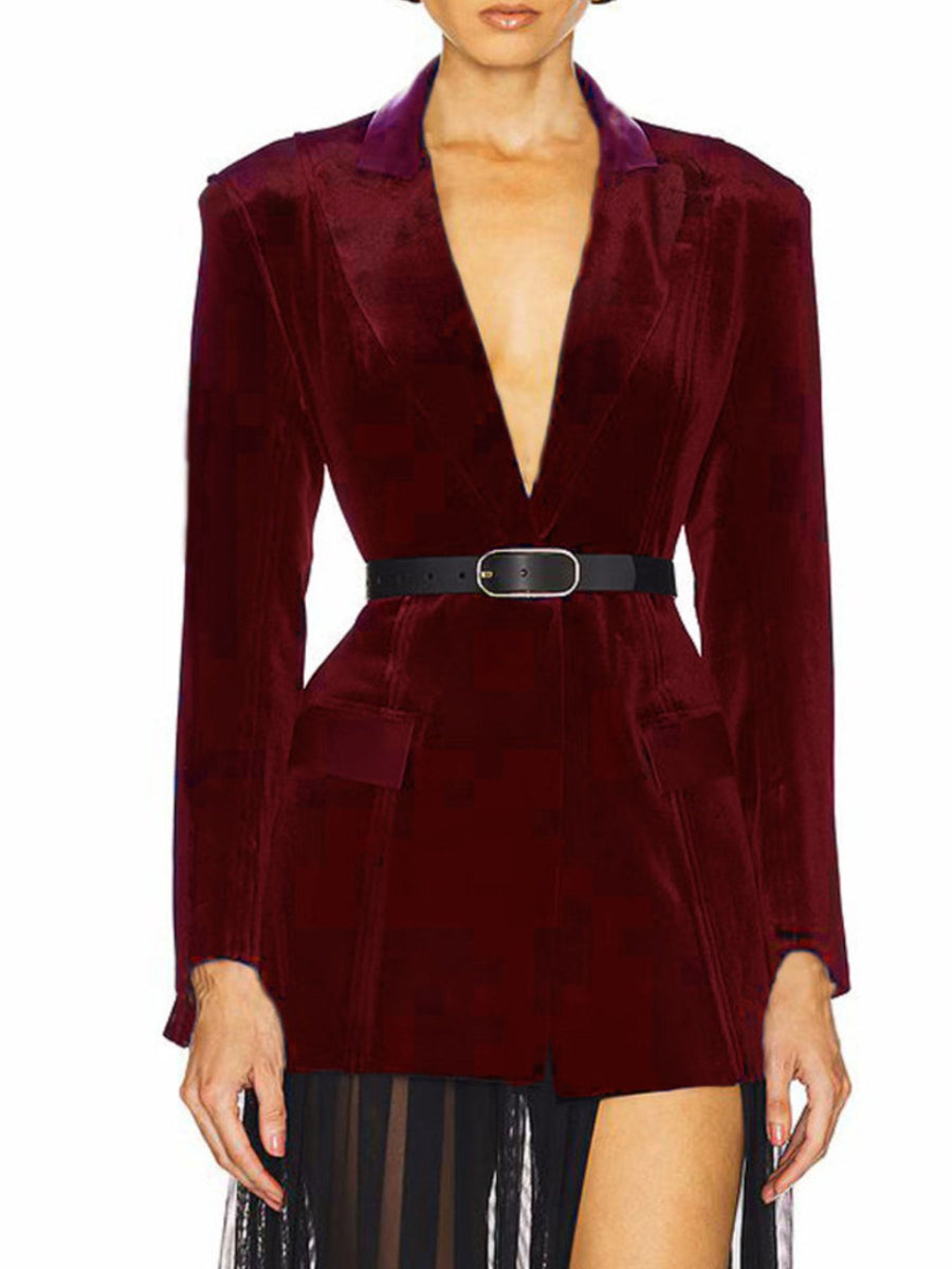glam blazer in black with notch lapel