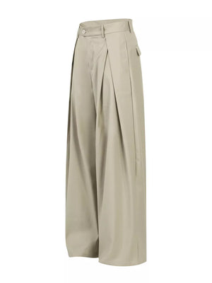 95%polyester, 5%spandex Care instructions: Machine wash cold wide-leg pants in Khaki with loose silhouette