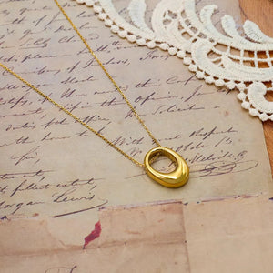 18k Gold-plated Oval Pendant Necklace in gold with 18K gold-plated