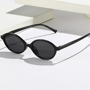 Black oval sunglasses with N/A