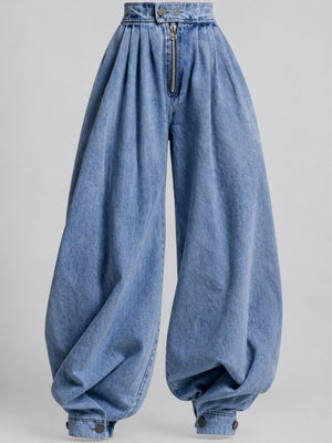 jeans in Black with washed and full-length