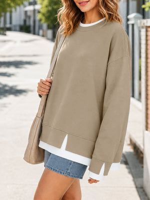 sweatshirt in light blue with crew neck and long sleeve