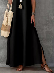 bohemian maxi dress in Black with v-neck