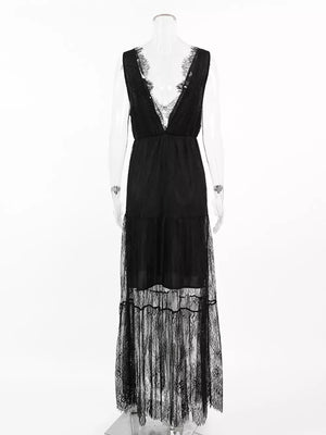 maxi dress in Black with floral and lace