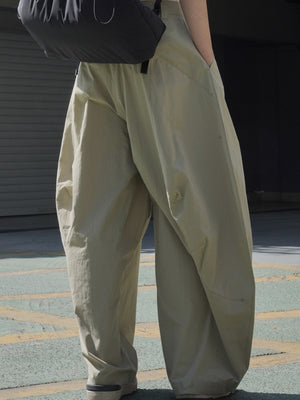wide-leg pants in cream with washed and full-length