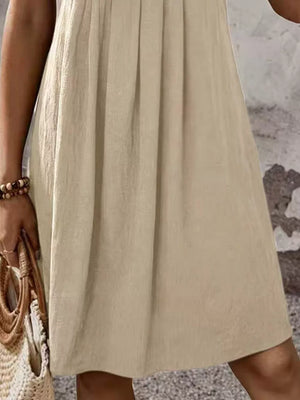 White A-line A-line dress with round neck