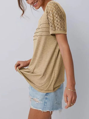 Burgundy t-shirt with hip-length and pullover