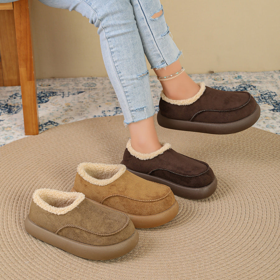 boots in dark brown featuring plush-lined and low-cut fit
