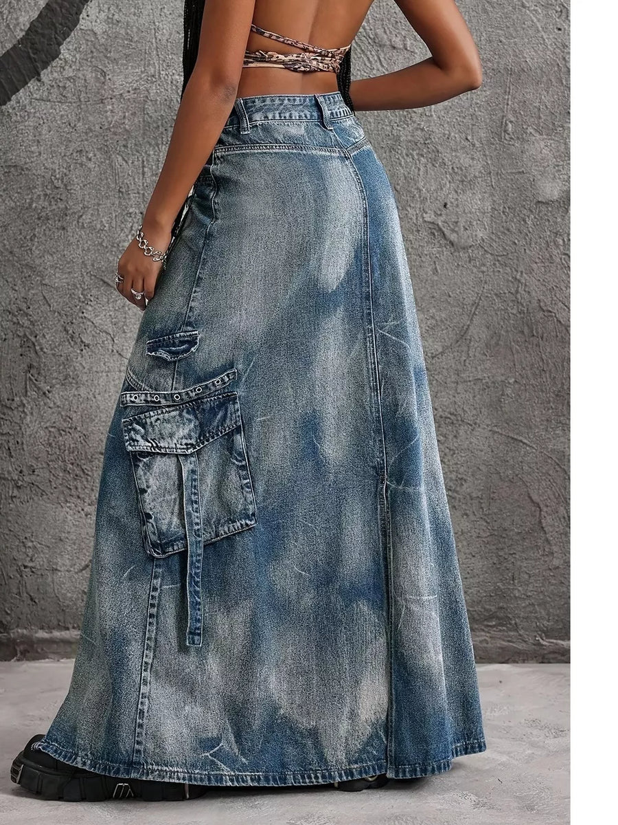 maxi skirt in light blue with pocketed and maxi