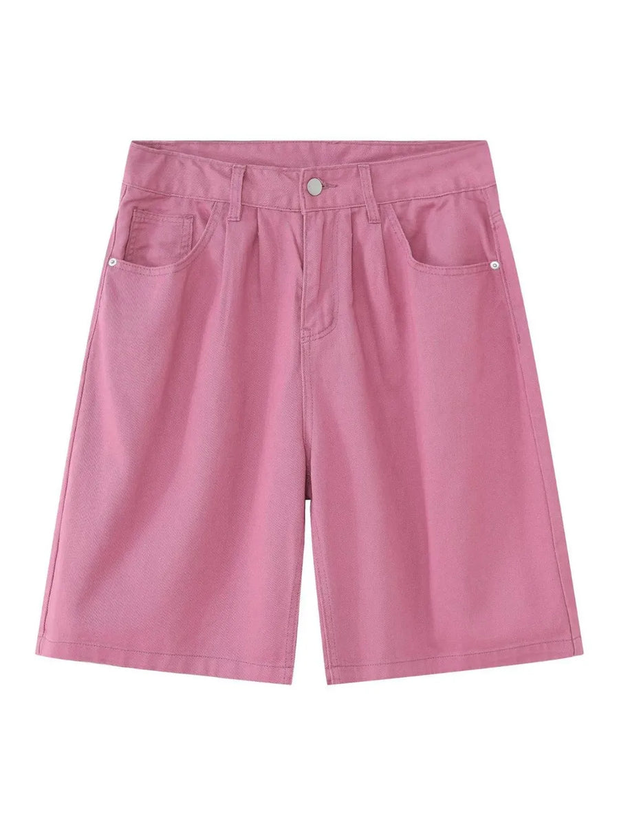 Pleated Bermuda shorts in Moonlit Mauve with button closure and front pockets.