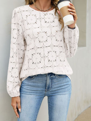 blouse in Pink with floral and lace
