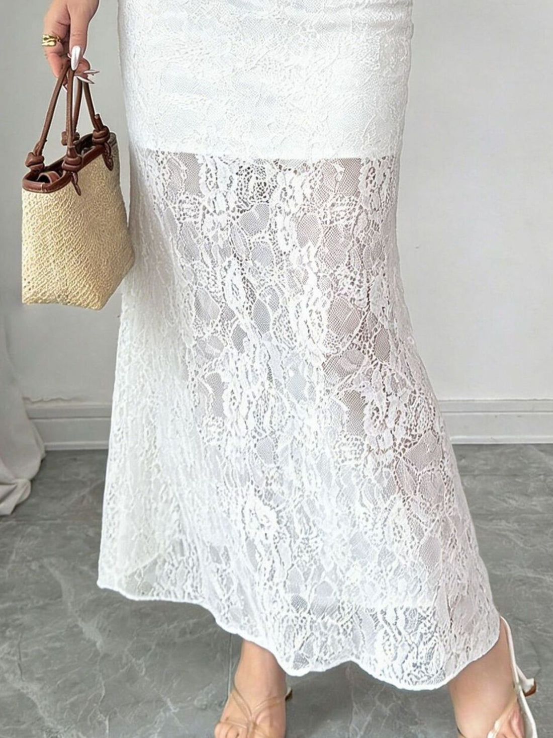 maxi skirt in black with lace and maxi