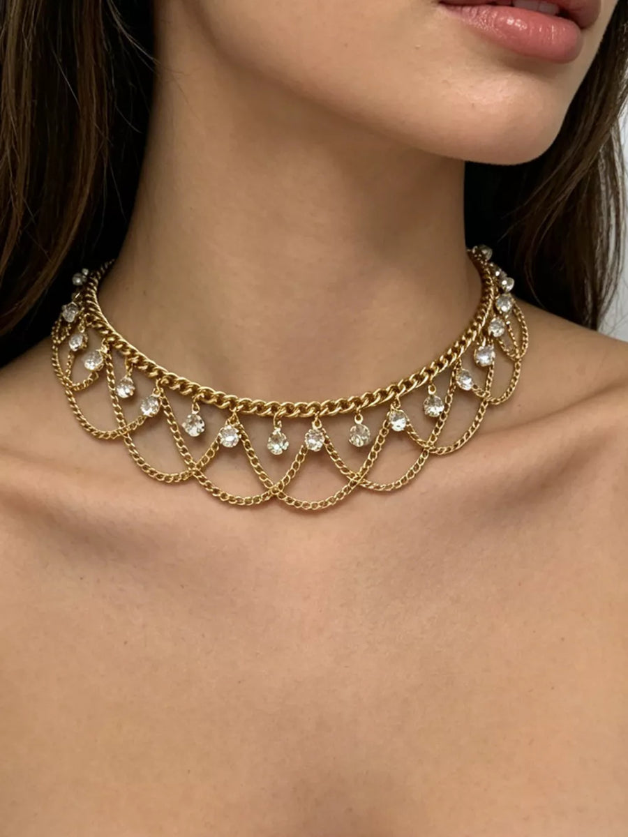Silver necklace with choker and clasp