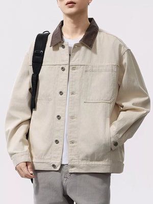 Casual two-tone collar jacket in Khaki cotton with button front and chest pockets.