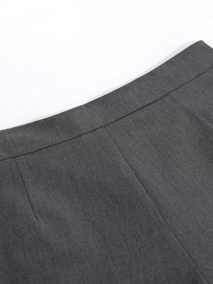 capris in Black with high-waisted and capri