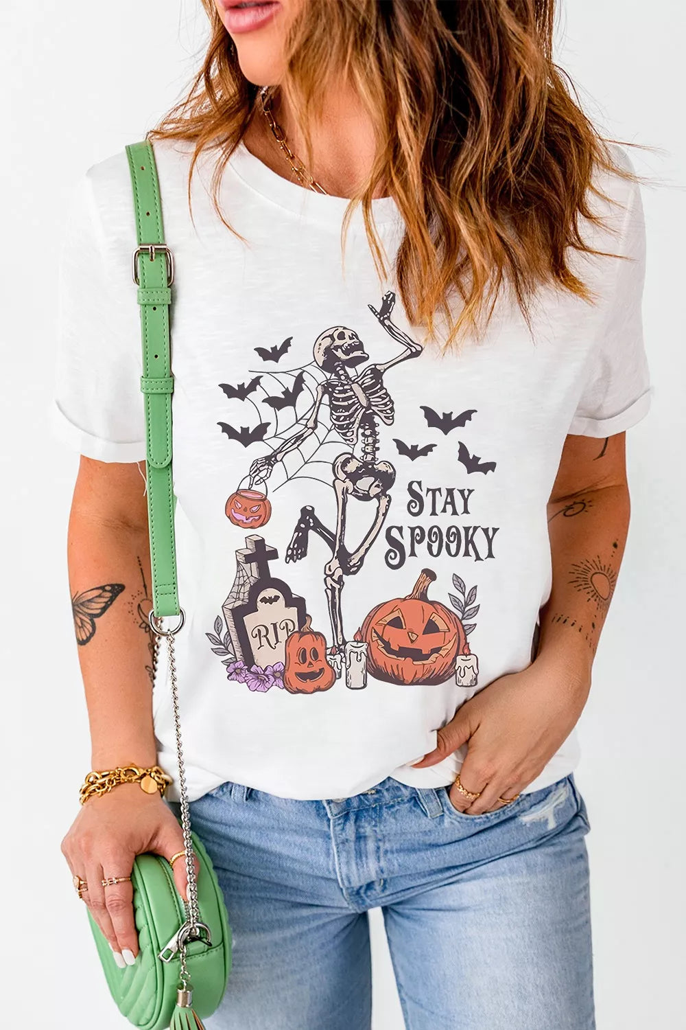 White t-shirt with hip-length and pullover