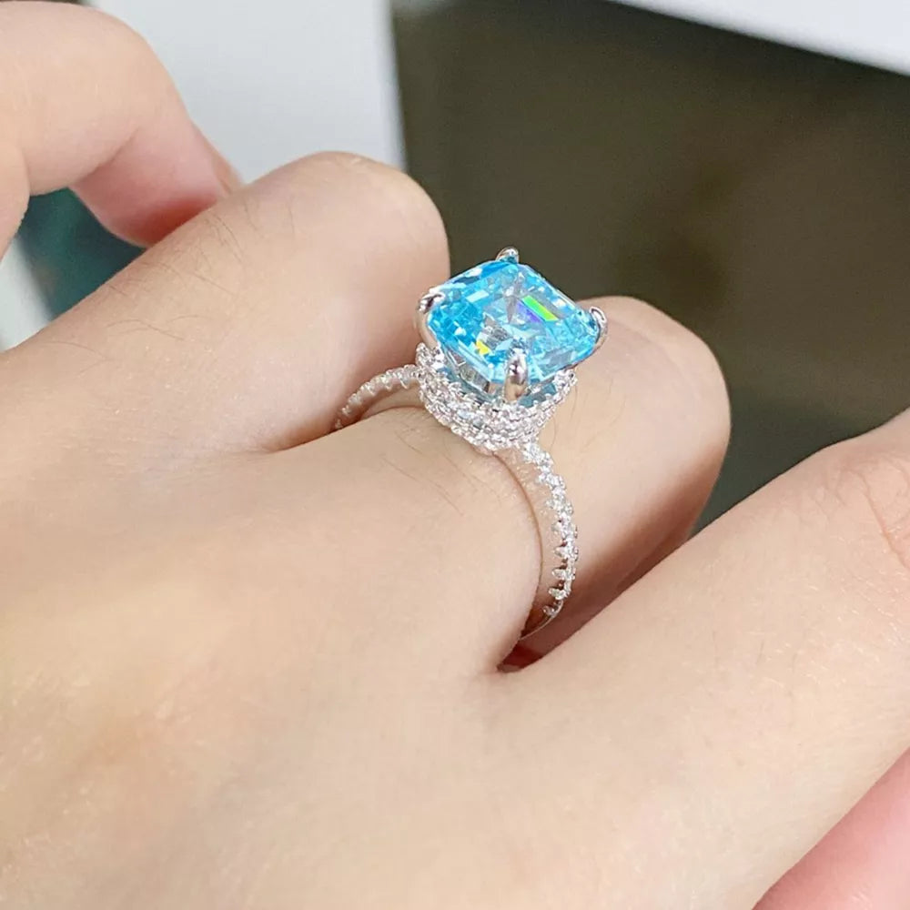 925 sterling silver, Growing high-carbon diamonds Care instructions: Avoid weari ring in silver with square silhouette