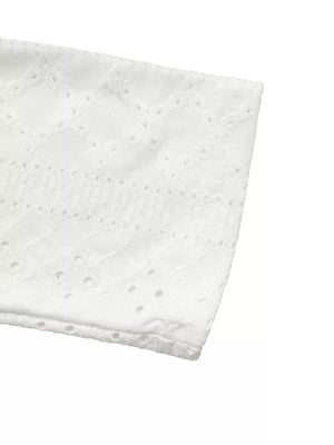 t-shirt in White with tied and cropped