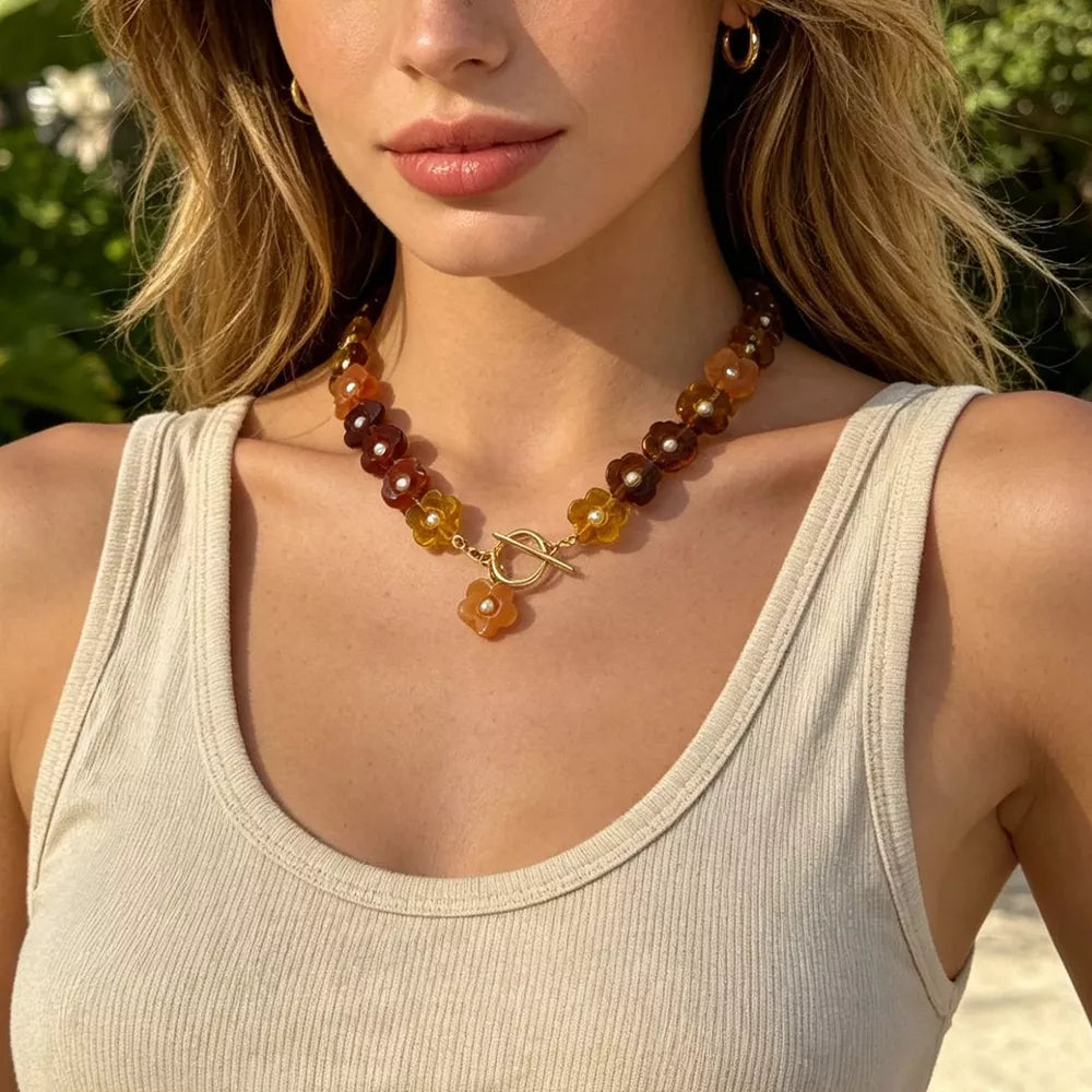 Yx1350/gold Retro Resin Flower Charm 18k Gold-plated Necklace