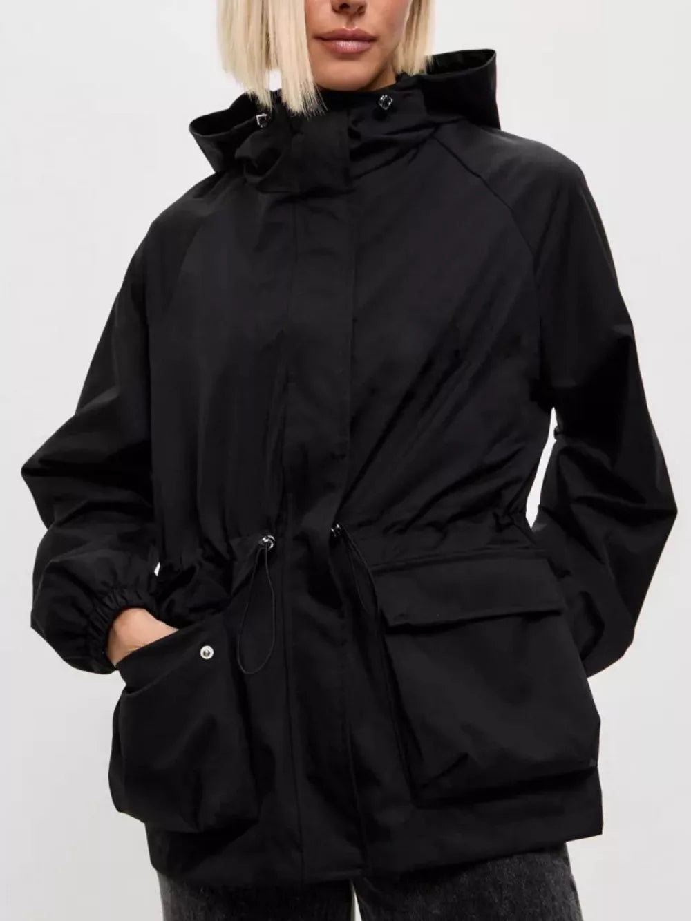 windbreaker in Wine Red