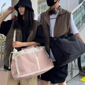 Color Block Large Travel Tote Bag in White With Black