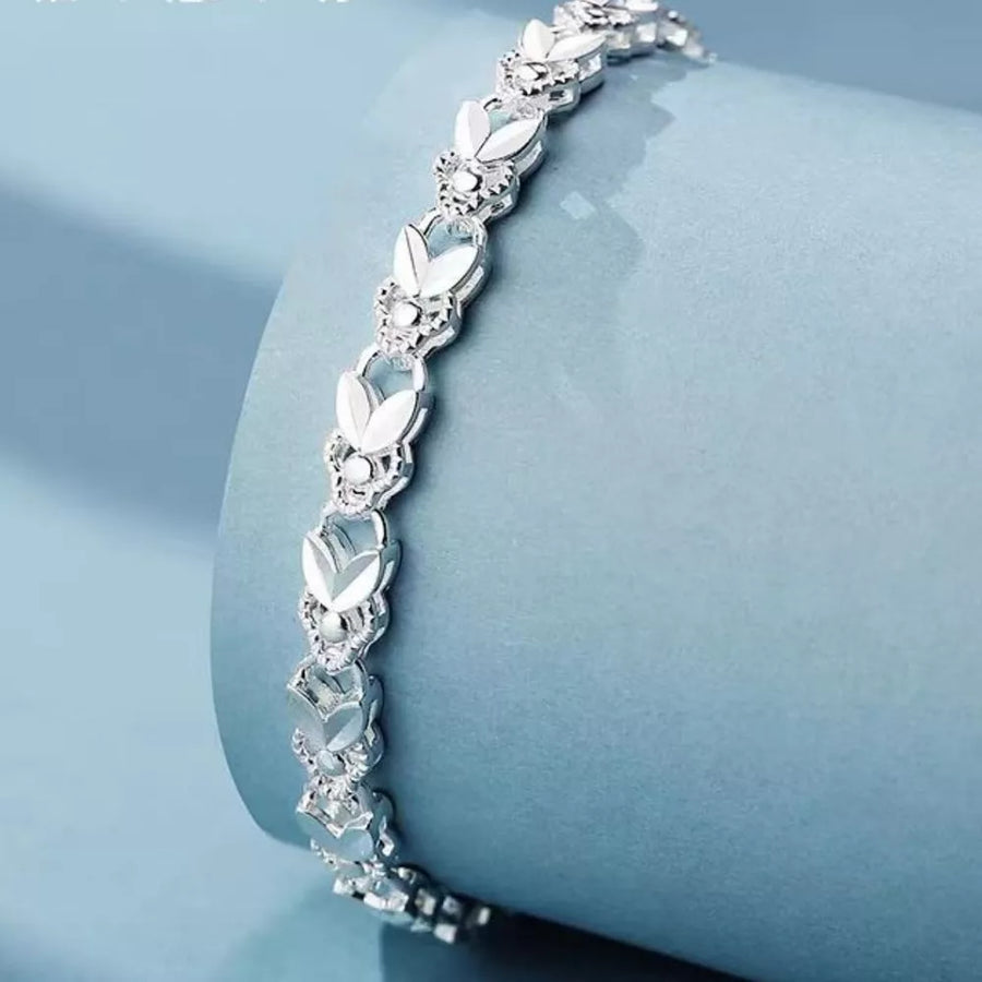 925 sterling silver Care instructions: Avoid wearing during exercise, as sweat w bracelet in silver with fitted silhouette