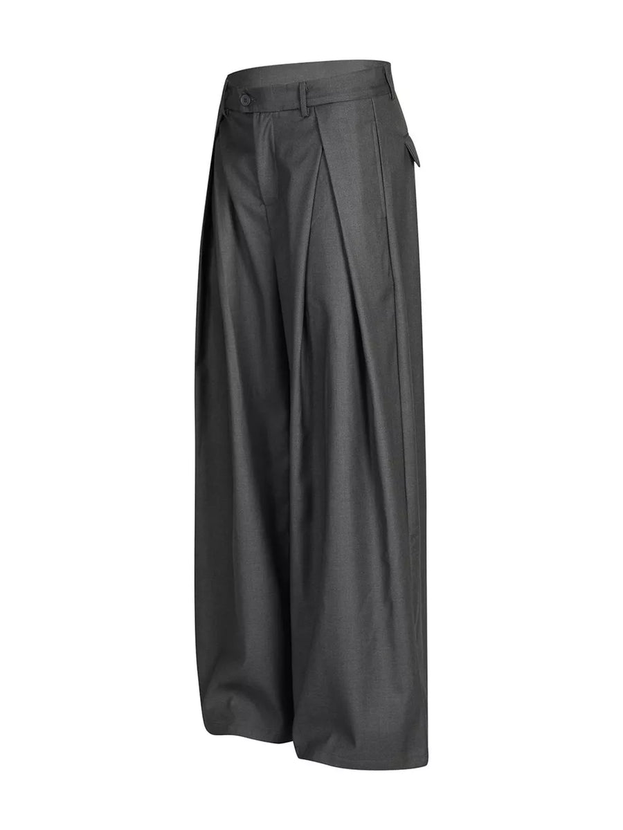 wide-leg pants in Black with adjustable and full-length