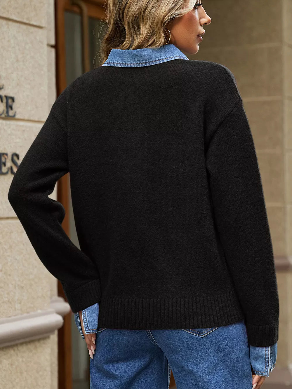 42% acrylic, 30% polyester, 28% polyamide Care instructions: Machine wash cold pullover sweater in medium blue with regular