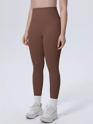 leggings in Black with buttery-soft and ankle-length
