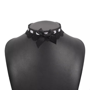 choker featuring floral in Black with 18K Gold-Plated, Alloy, lace, fabric Care instructions: Avoid wearing during exe