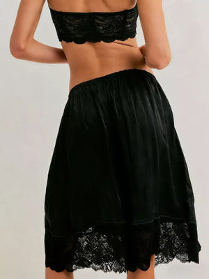 Lace Trimmed Relaxed Fit Shorts in Deep Red