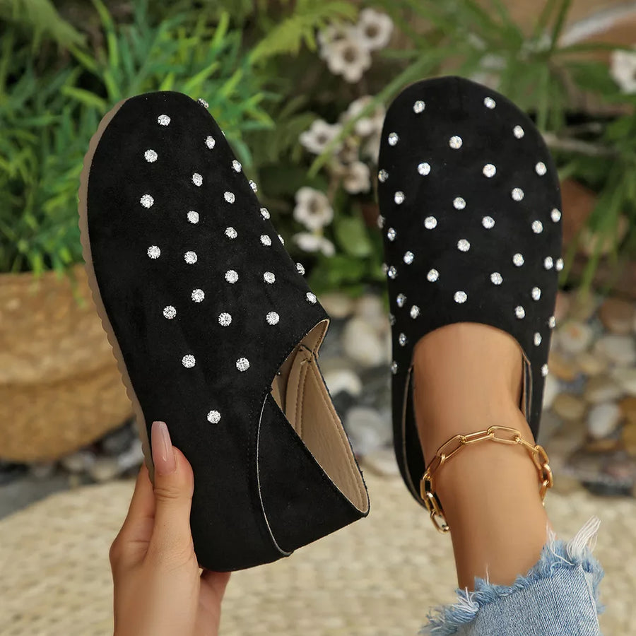 black slip-ons with round toe and not applicable