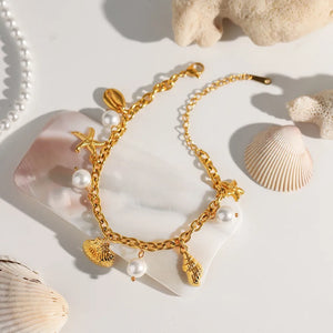gold bracelet with wrist-length and clasp