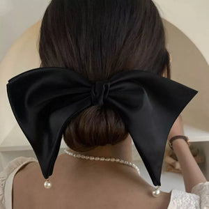 classic hair clip in ivory with not applicable